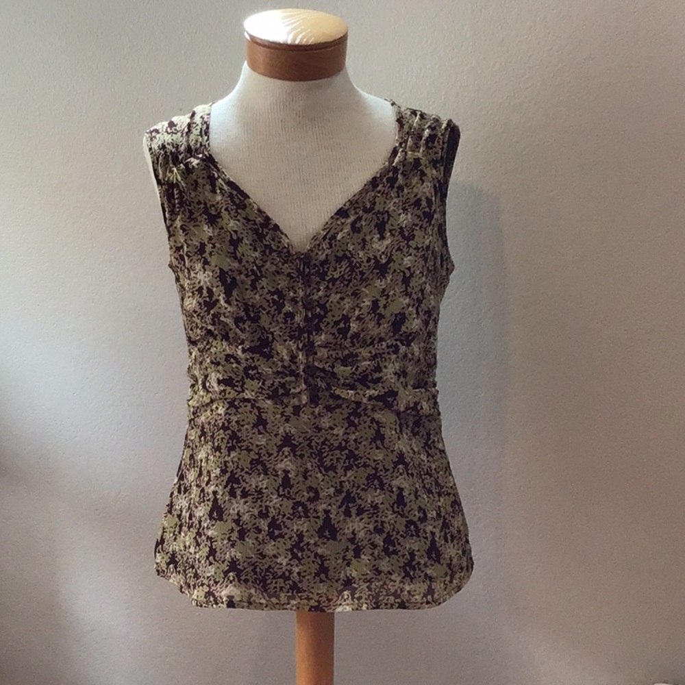 Notations sleeveless blouse. Size S.